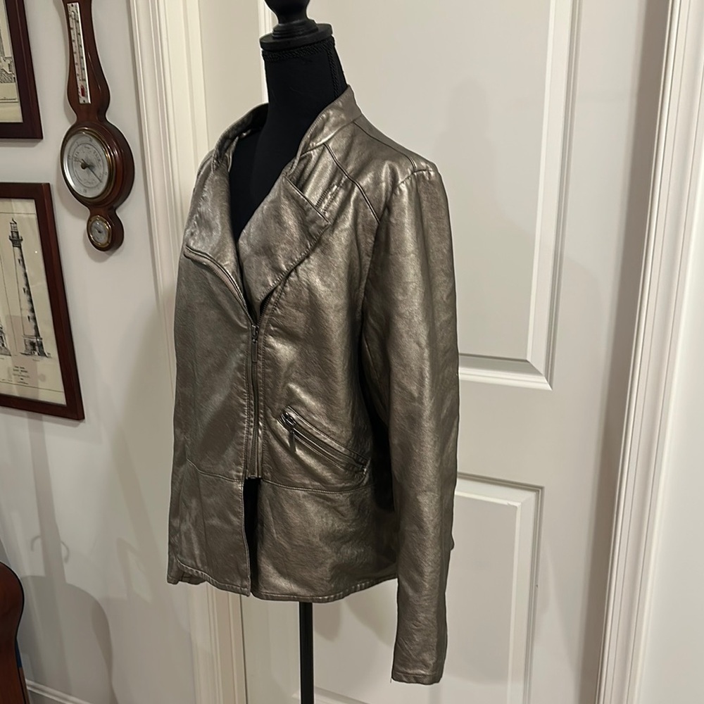 Chico's Metallic Faux Leather Jacket Sleek Modern Design
